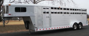 2004 ELITE STOCK TRAILER 1-30-2011 008.jpg