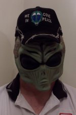 alien hat2.JPG